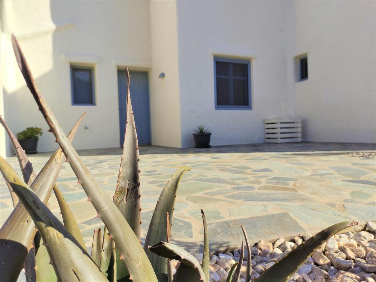 Mosaic Suites Drios Luaran gambar